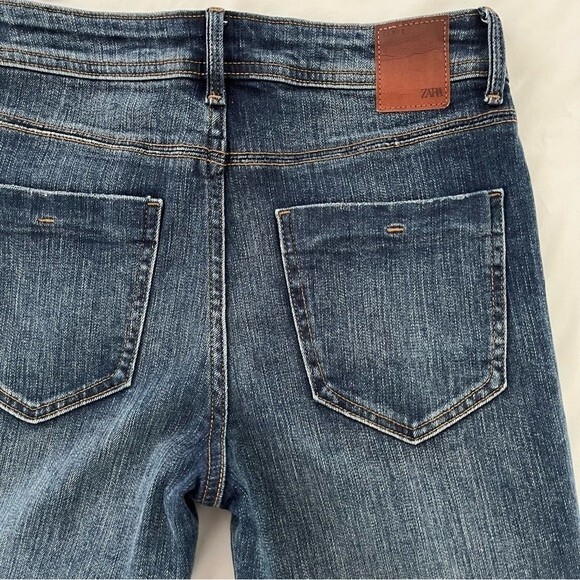 Zara Mid Rise Distressed Skinny Jeans with Asymmetrical Hem, US 2/EUR 34 NWOT - Picture 10 of 13